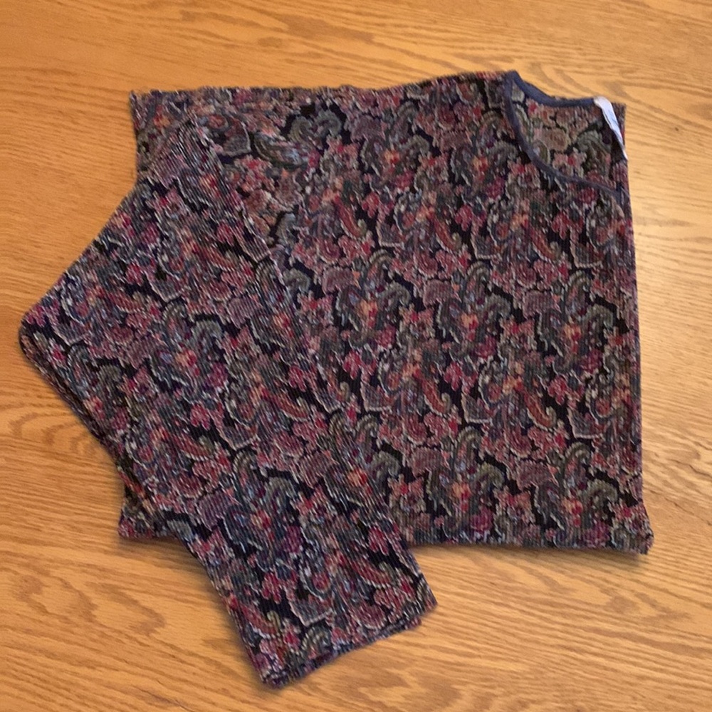 Top ladies plus size long sleeve stretchy multi print Sz 22W